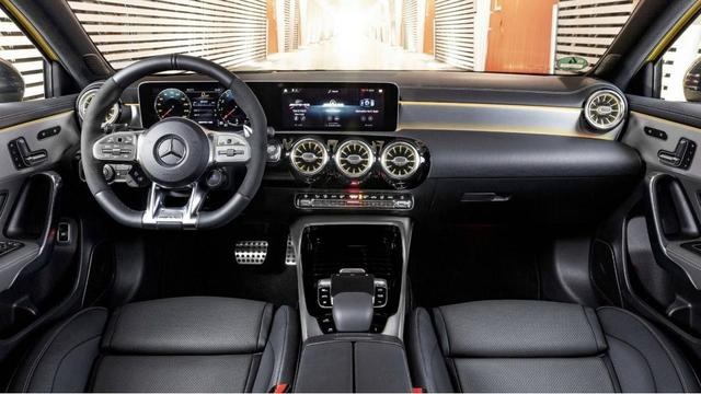 30万预算买七座SUV，奔驰GLB与丰田汉兰达，你会怎么选?