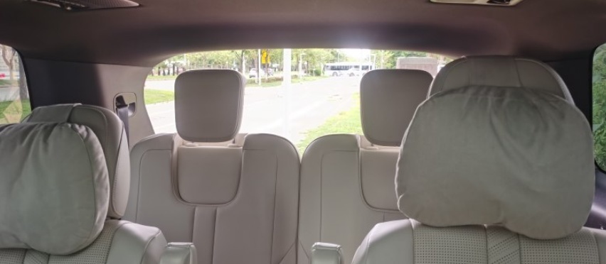四驱+可变悬架，长5米多，可续航1080KM，为它放弃了奥迪Q5L