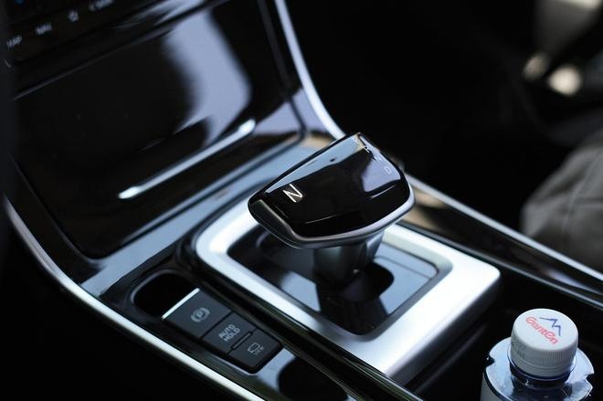 定位紧凑级SUV，科技配置有提升，体验起亚赛图斯1.5L车型