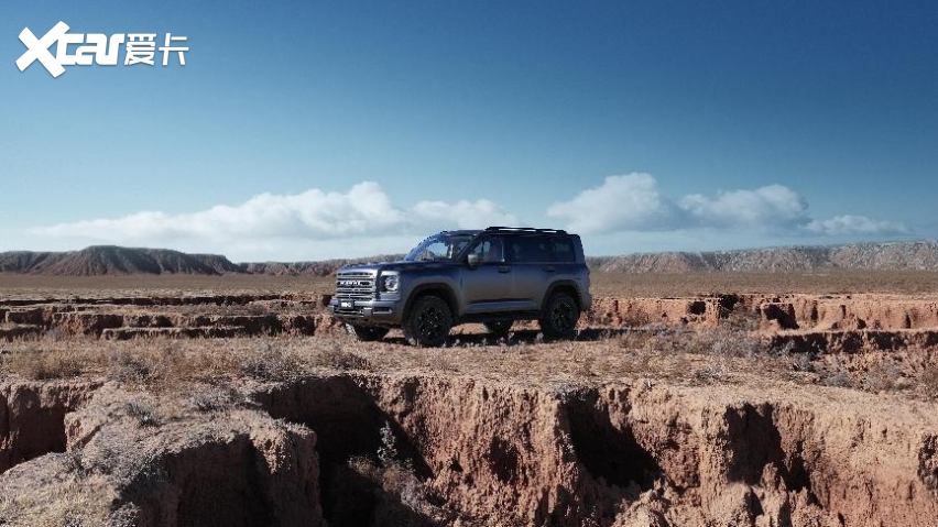 原厂双油箱1400km续航三把锁+9种地形模式二代哈弗H9穿越版越野解