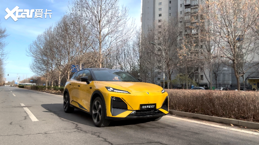 全新深蓝S07长续航版：630km+华为ADS SE，真的太香了