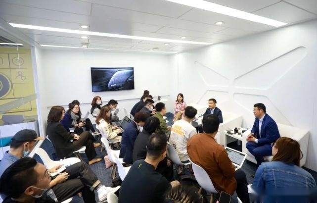 何小鹏：智能汽车新的春秋时代会来，小鹏要做未来交通的探索者