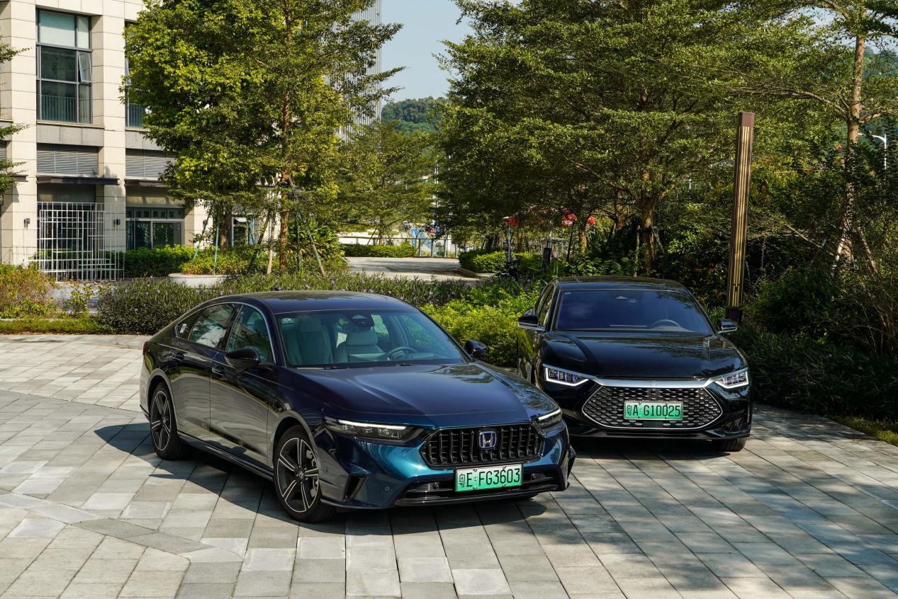 新能源爭霸賽,英仕派e:PHEV與比亞迪漢DM-i,誰與爭鋒! 新能源爭霸賽,英仕派e:PHEV與比亞迪漢DM-i,誰與爭鋒!