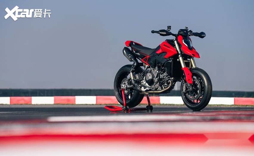 全新杜卡迪Hypermotard V2发布