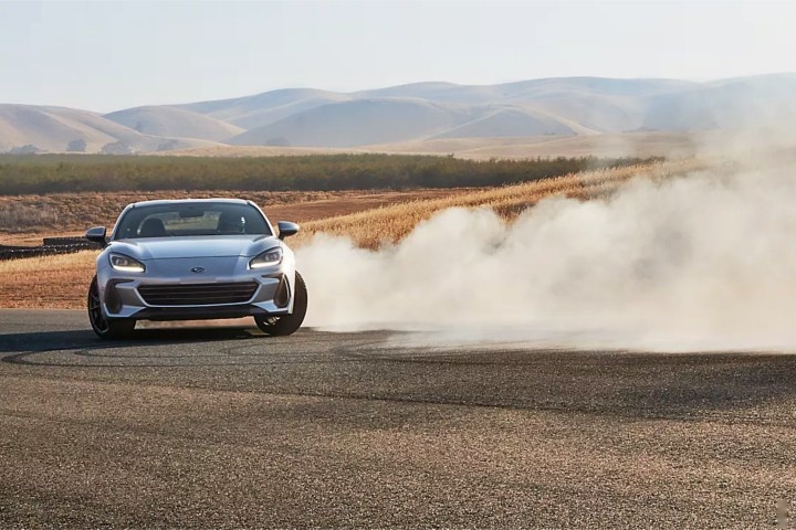 美国斯巴鲁预告推出2024 BRZ，动力性能将强化 (图8)