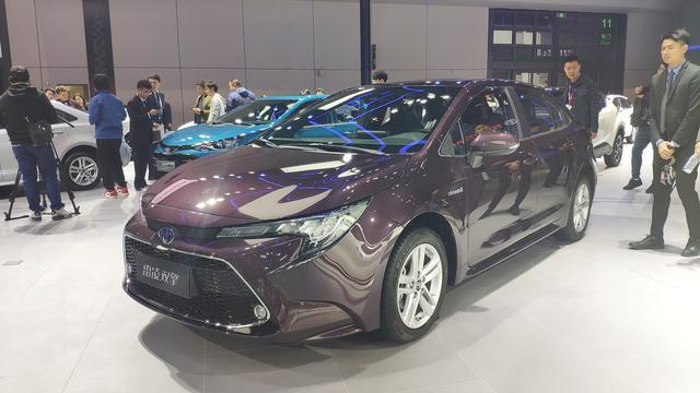 上海车展:广汽丰田雷凌双擎实车