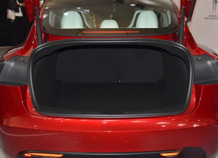 Model 3销量下滑严重，看来是国产竞品的冲击力度太大