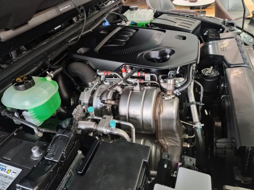 油耗仅8.5L，BJ40打出柴油牌，抢坦克300生意？
