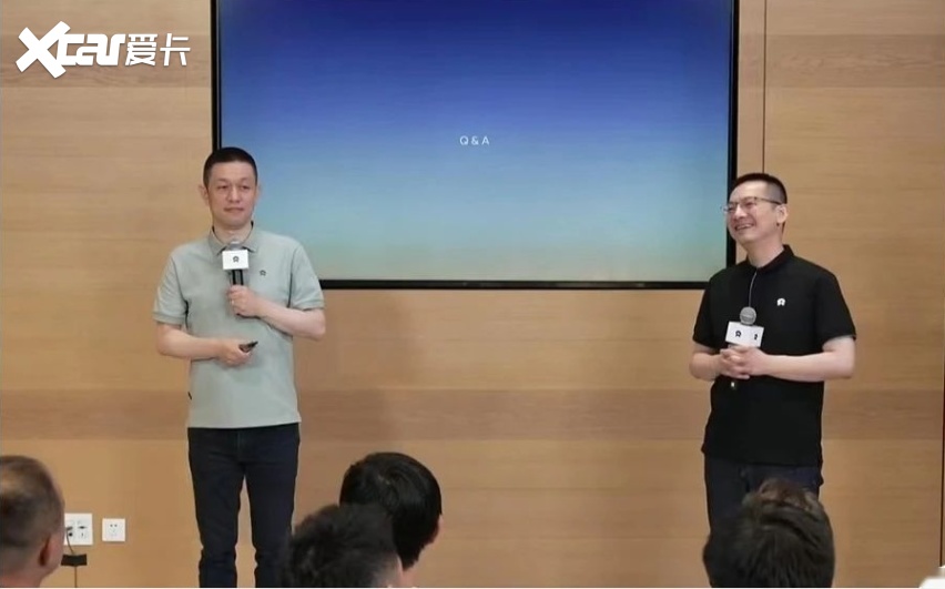 蔚来降价，老用户怎么说