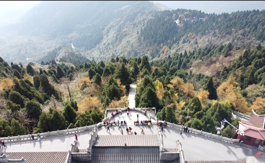 驶向第三极：大侠已逝，人非物是景还在