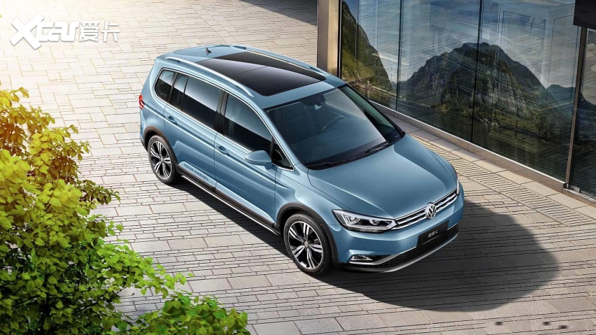 大众7座mpv,已经跌至12万多,油耗6l,却卖不动,比停产还难受?