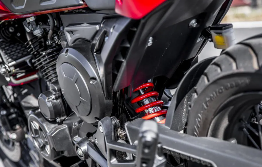 小众摩托车赏析，泰国GPX Racer200绅士版，浓厚Cafe风格