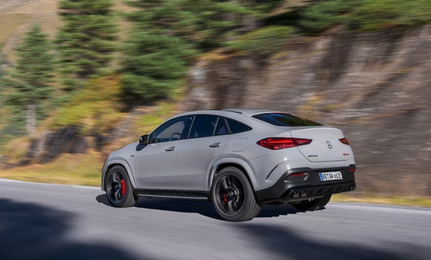 攻击十足，奔驰AMG GLE 53 Hybrid Coupe官图发布