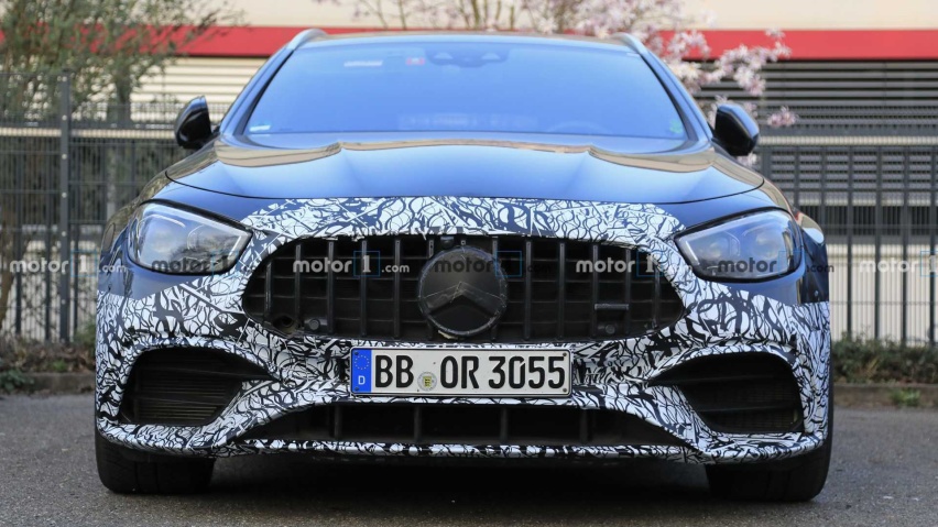 剑指RS6 Avant 新款奔驰AMG E63旅行版谍照曝光