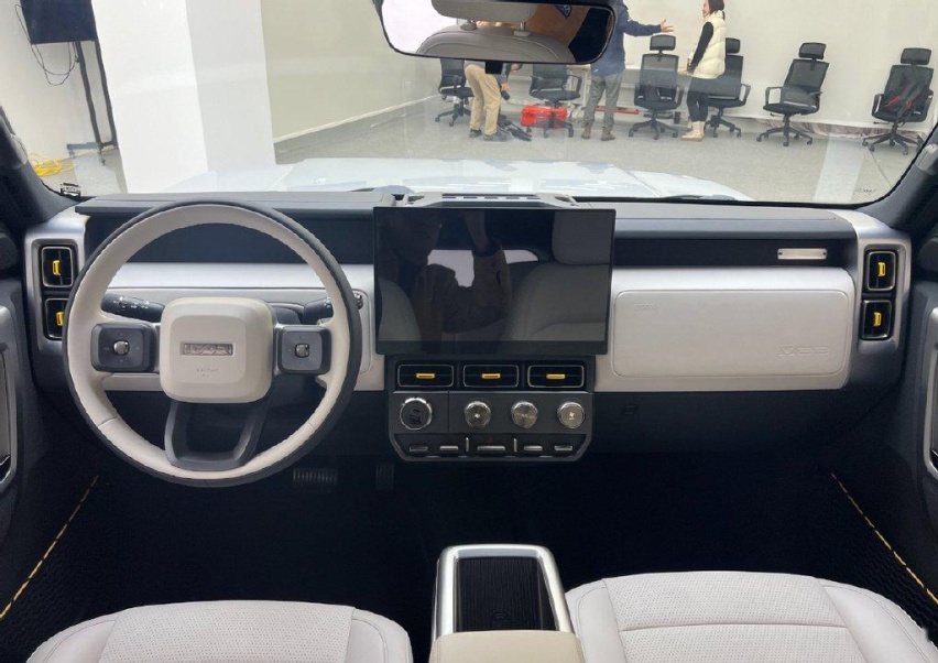 北汽制造212被奇瑞“复活”？iCAR V23亮相引发热议