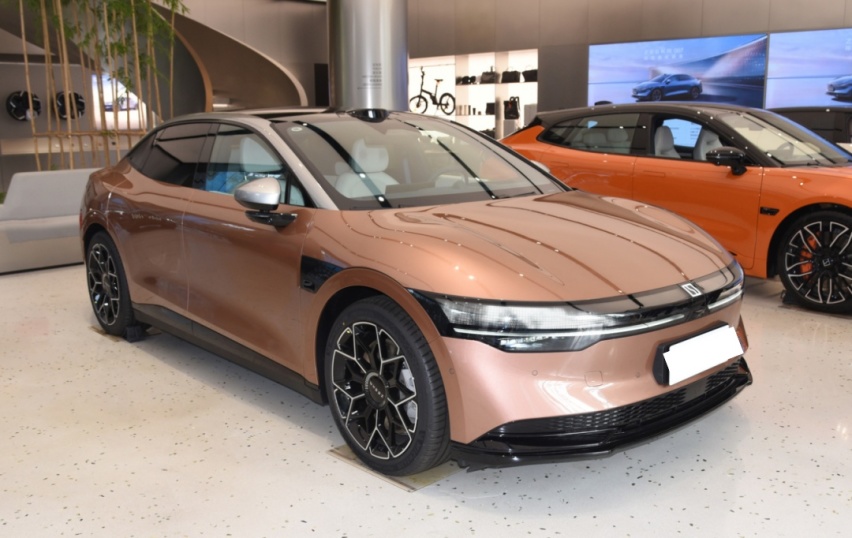 内卷之王极氪007，销量真要超过Model 3了？