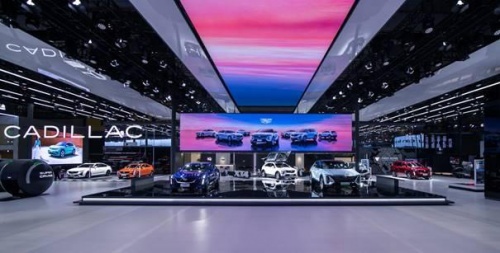 凯迪拉克携手SUV家族全明星参加上海车展，3号馆火爆！