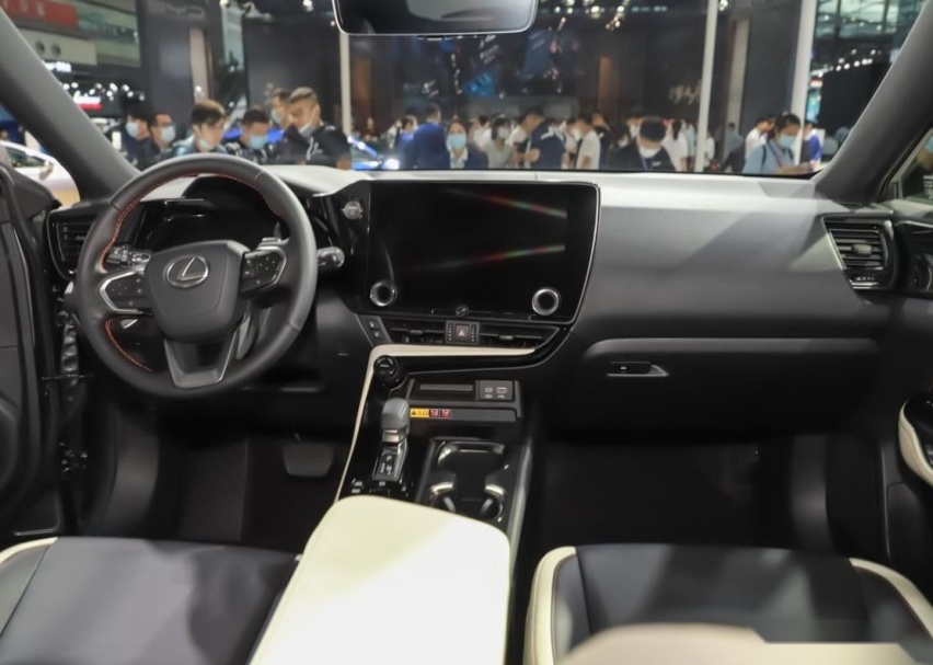 全新雷克萨斯NX 11月即将上市