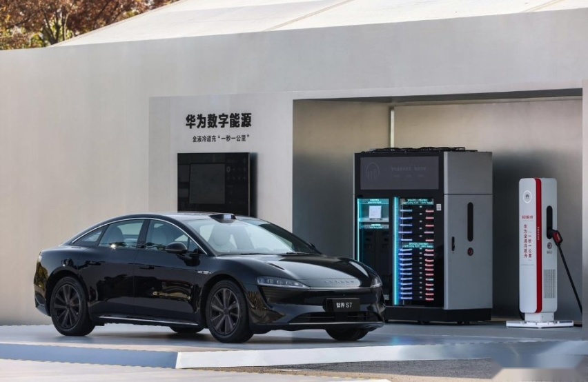 智界S7正式上市，售价24.98万元起