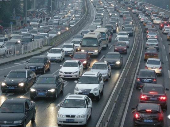 拒绝烂大街豪车，50万的预算，TA比凯迪拉克和捷豹更值得入手