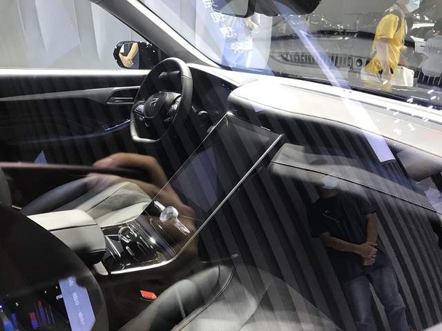 实拍MARVEL R，上汽这台电动高端SUV，预售22万起