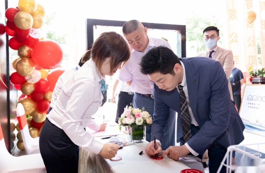 东风日产福州万事达众保专营店开业，全新一代奇骏福州上市