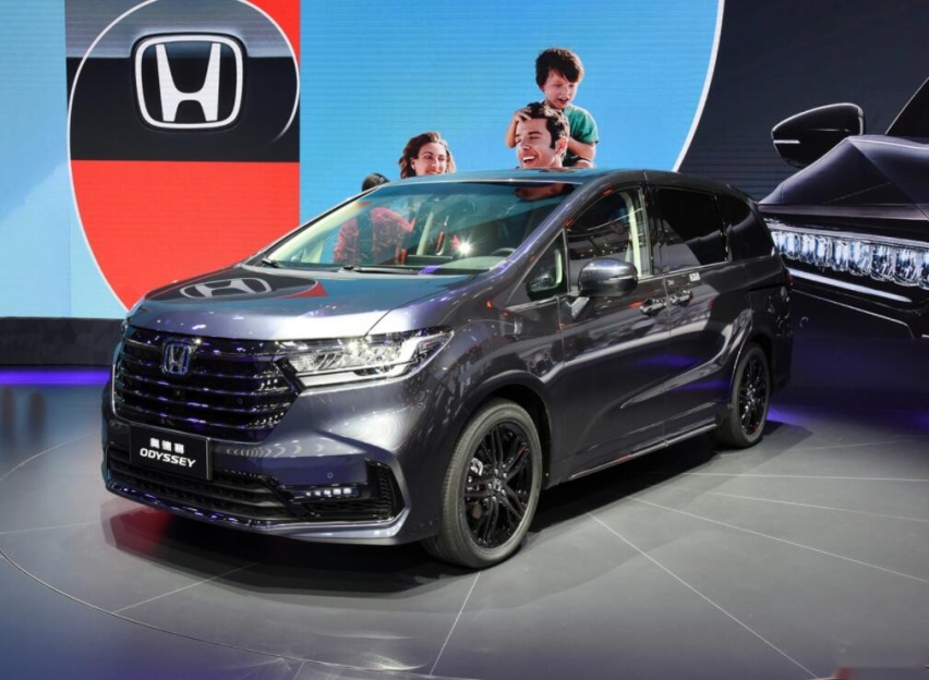 2022年MPV销量排名：赛那强势进前三，这几款MPV最受欢迎