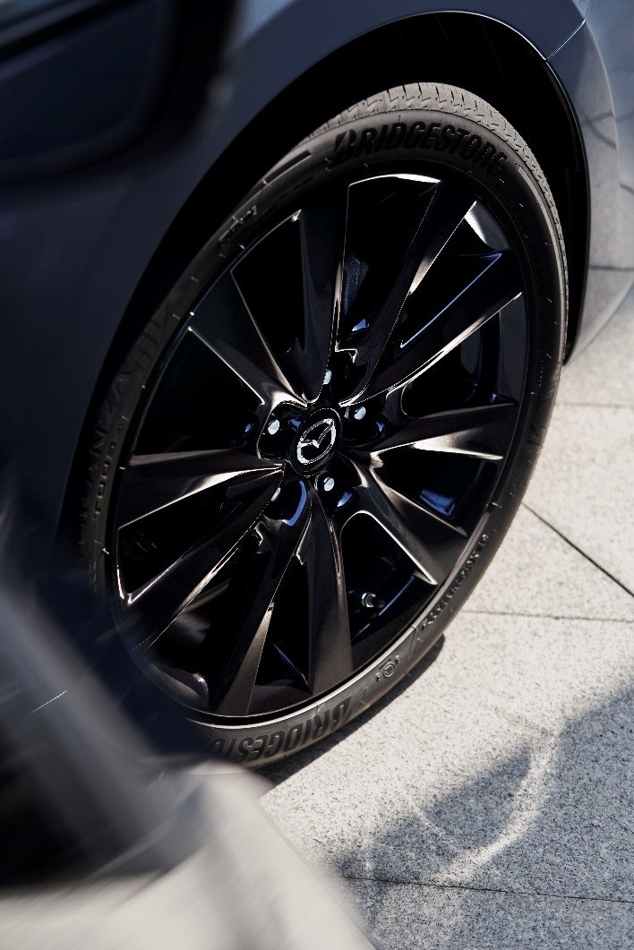 次世代MAZDA3昂克赛拉：让人眼馋失去抵抗力的是什么？