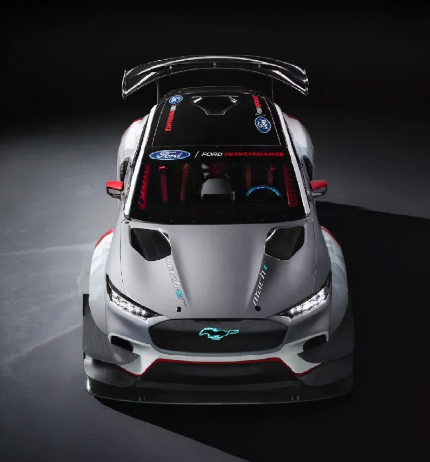 福特电动车Mustang Mach-E姗姗来迟还是恰逢其时?