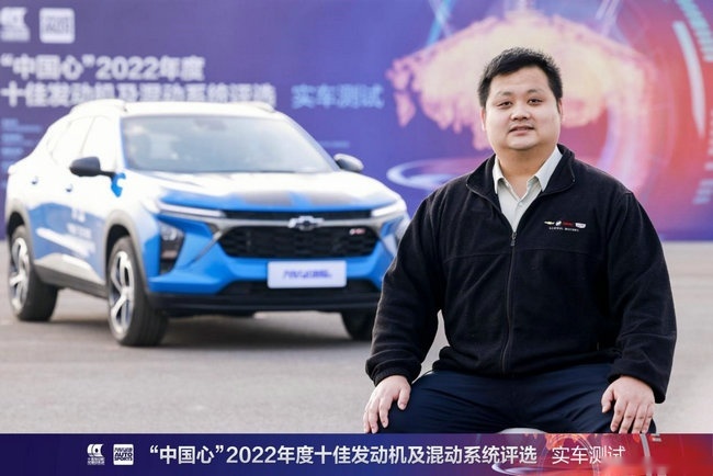 2022十佳发动机评选，多种混动形式并存，内燃机迸发全新活力