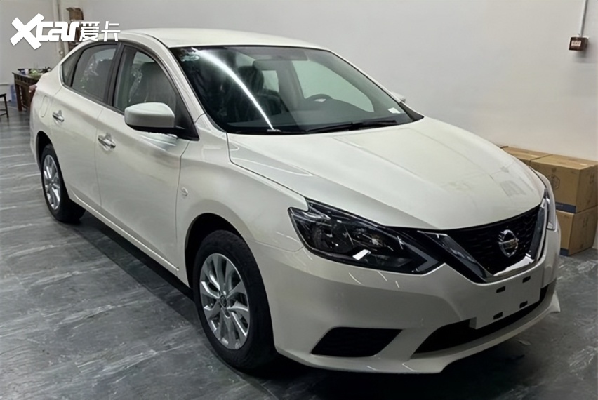 日产轩逸终于也"扛不住"了,上市就直降3.