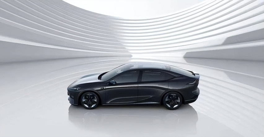 长安深蓝LOGO正式发布 首款车型定名SL03 氢电版续航700km
