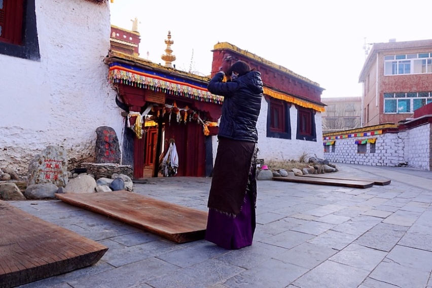 旅朋友丨冬日自驾理塘，探寻丁真家乡