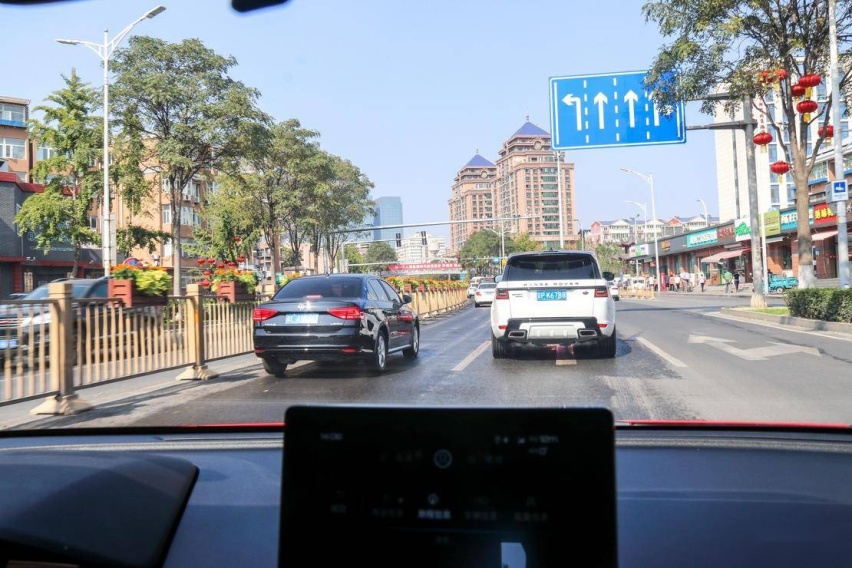 比亚迪51.jpg