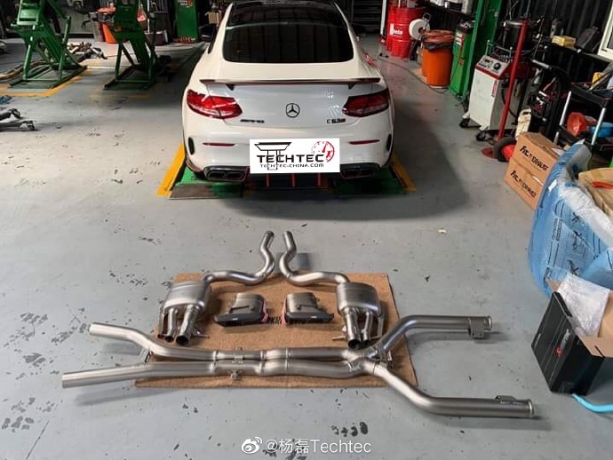 奔驰C63S AMG德国Techtec刷ECU刷电脑AK排气