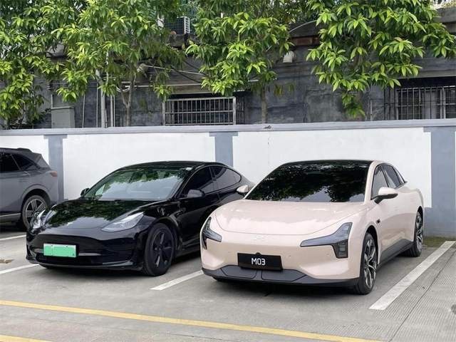 Model 3真敌手 小鹏MONA M03不止高在颜值