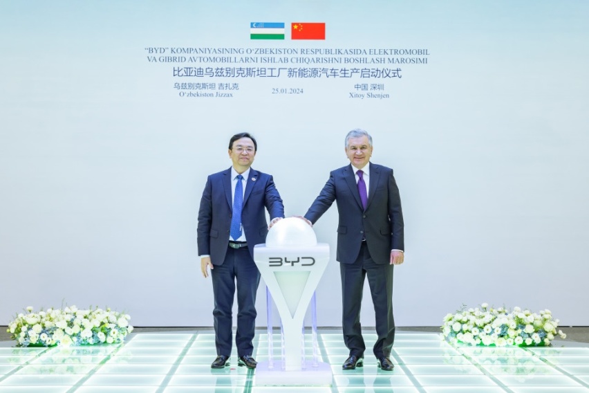 乌兹别克斯坦总统访问比亚迪 并出席比亚迪乌兹别克斯坦工厂投产仪式