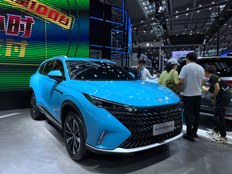 全新榮威eRX5動力信息曝光,搭載1.5T插混系統,綜合續航1050k 全新榮威eRX5動力信息曝光,搭載1.5T插混系統,綜合續航1050k