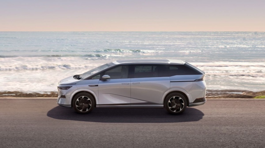 35万级新能源豪华MPV 小鹏X9和腾势D9怎么选？