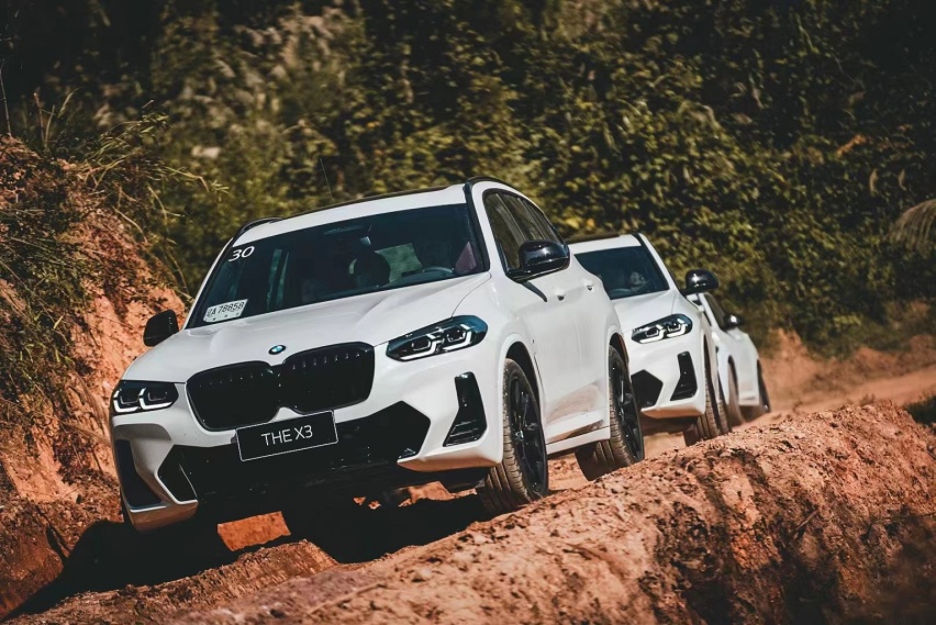 与新BMW iX3和新BMW X3同行，让“每一程都了不起”