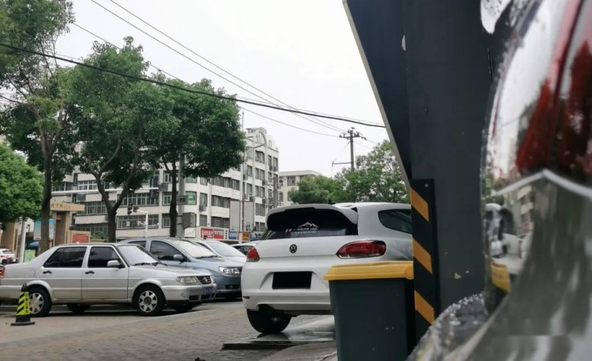 身披法拉利脚着保时捷，是什么让这台尚酷如此神奇？