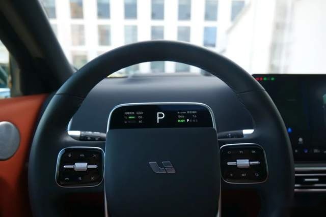 500万以内最好的家用SUV，家里领导坐了3天说：这车适合跑长途