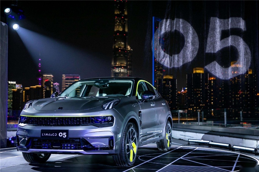 2.0T+8AT，这款17.58万起的全新SUV这样买最值！