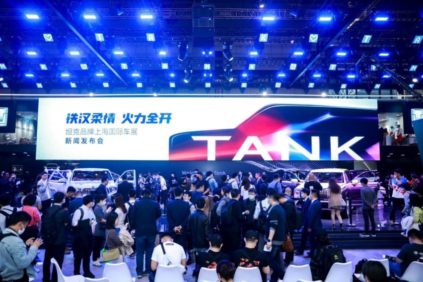 现象级热度席卷车圈，坦克成全球越野新时代的分割点