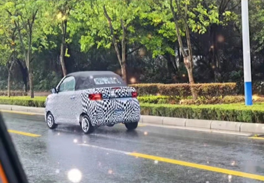 5万买敞篷车不是梦？五菱宏光MINI EV敞蓬版谍照曝光