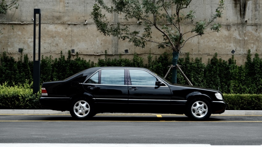 W140后再无S?是什么让这一代奔驰S级如此经典