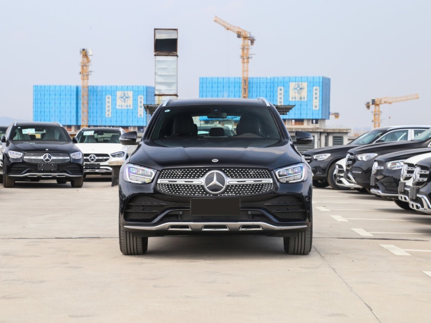 奔驰GLC还是特斯拉Model Y？中型SUV到底怎么选