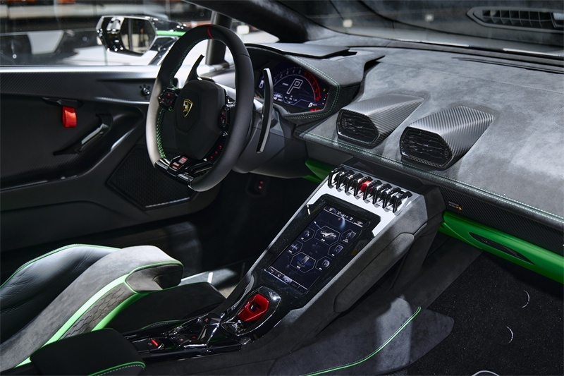 兰博基尼Huracán Tecnica 60周年限量版于广州车展首秀
