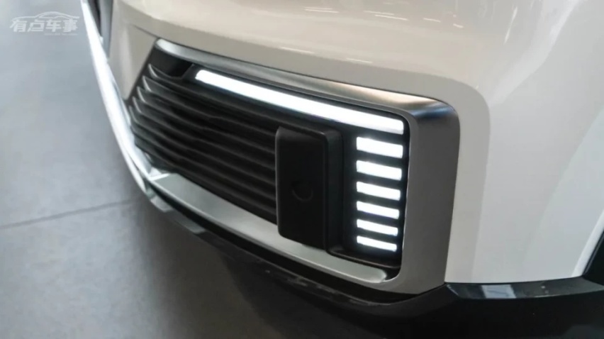 想要颜值格调 C-HR EV和Q2L e-tron怎么选
