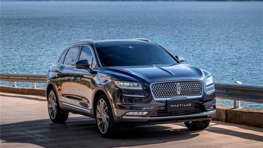 林肯航海家对比奥迪Q5L：40万能买V6，还看BBA吗？